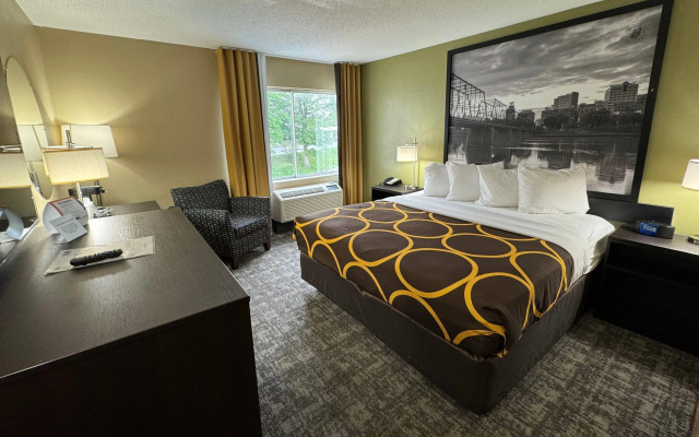 Super 8 by Wyndham New Cumberland