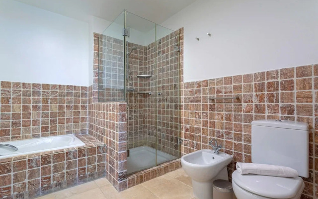 Exclusive 2BD Apartment Heated Pool Flamingos Golf