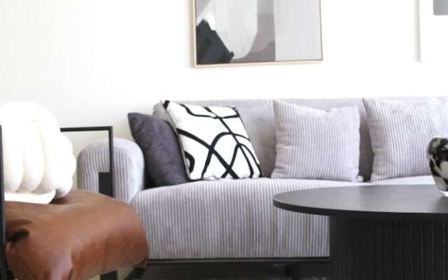 Charming Old North near Park by FeelHome