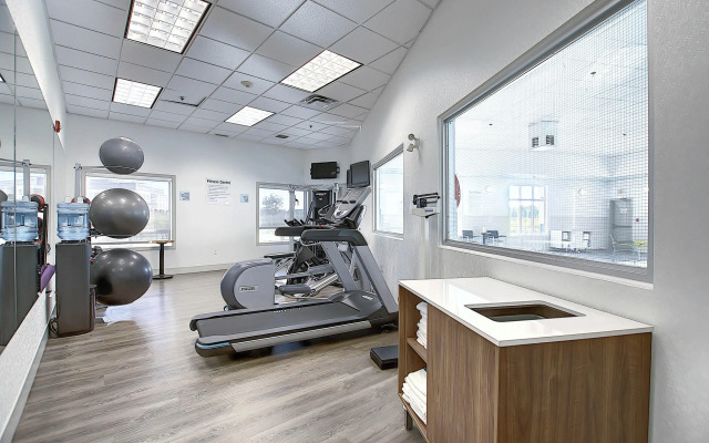 Holiday Inn Express Airport-Calgary by IHG