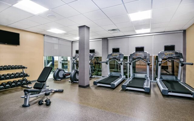 Fairfield Inn & Suites by Marriott Van Canton Area