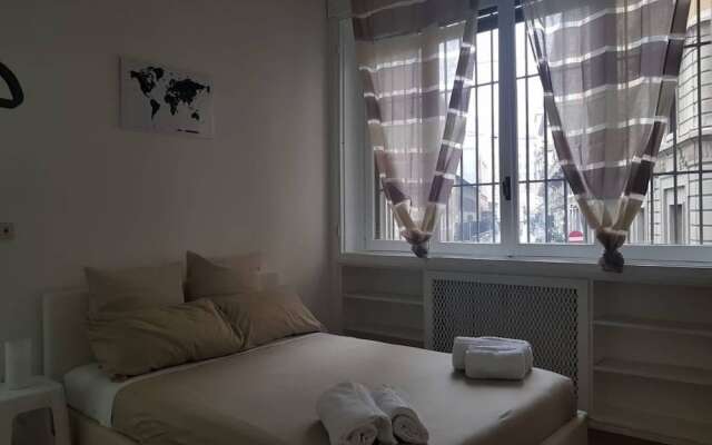 Exclusive 4 Bedrooms Apartment In Milan Center