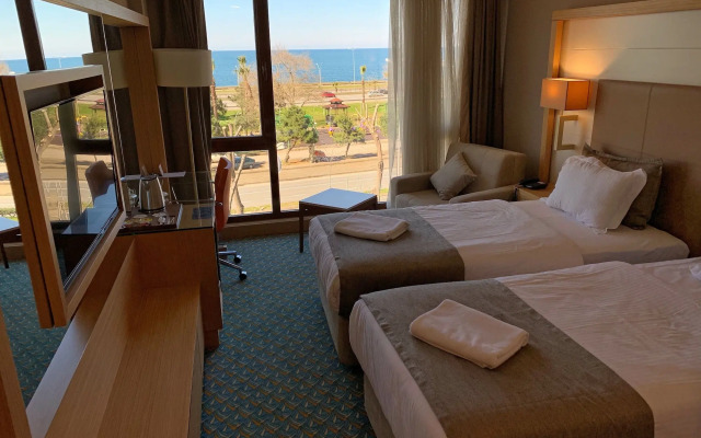 Blue Sea Hotel