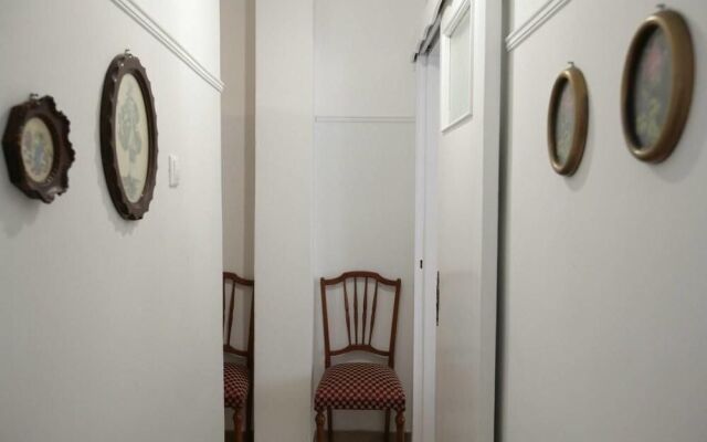 Comfy & Tasteful Central Apt • 1' to Metro Station