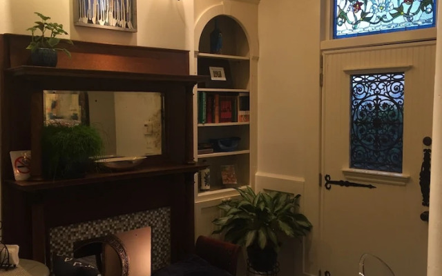 John Thomas Bed and Bath