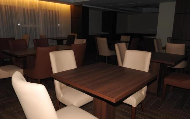 Level Nine Hotel