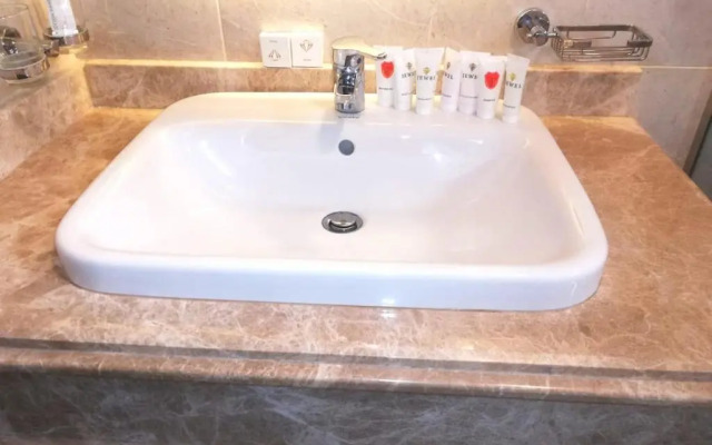 Jewel Al Nasr Hotel & Apartments