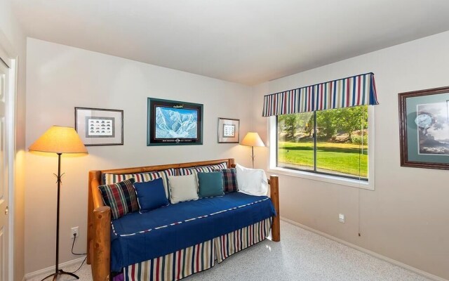 079 Golf and Ski Home