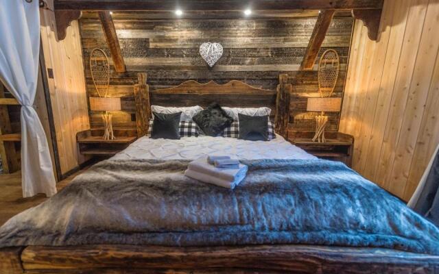 Les 3 Cavaliers - Les Chalets Spa Canada