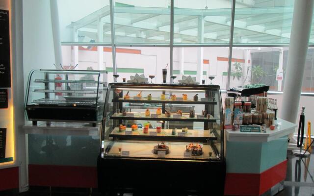HARRIS Hotel & Conventions Festival Citylink Bandung