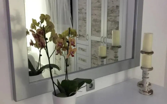 villalithos studio 2