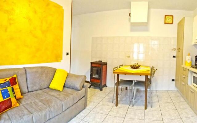 Casa Rosalia cozy holiday apartment by Gardadomsumea