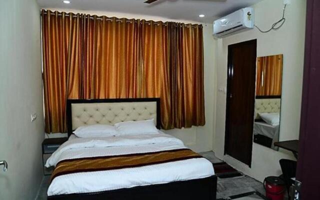 Fabhotel Lotus Park
