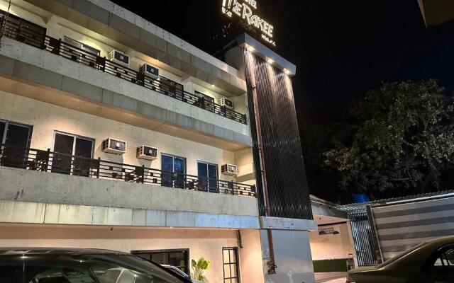 Hotel Merakee - Near Dahisar Mira Road Mumbai