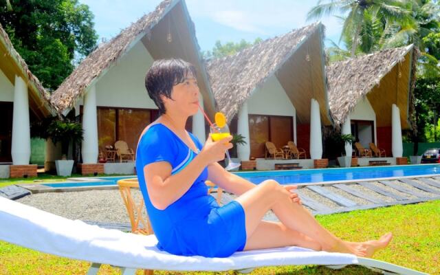 Airport resort