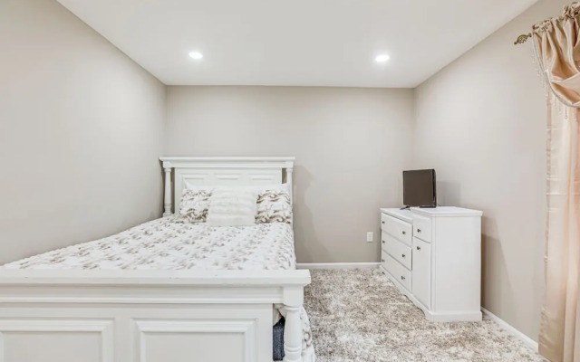 Irvington Vacation Rental ~ 20 Mi to Manhattan!