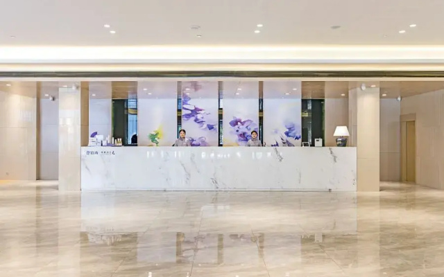 Lavande Hotel (Qinhuangdao Yingbin Road Railway Station)