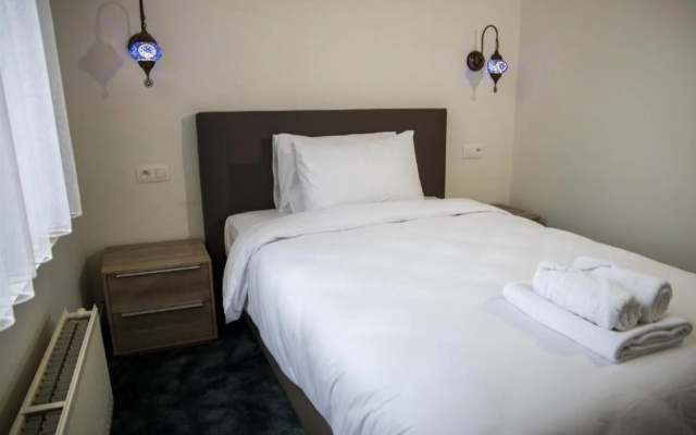 Guzy hotel
