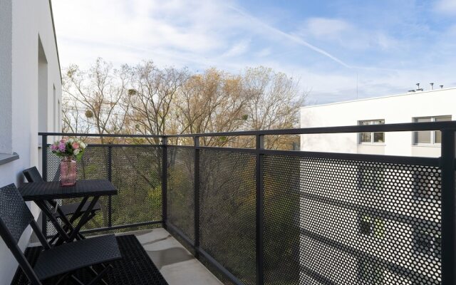 Apartment for 6 in Poznan by Renters