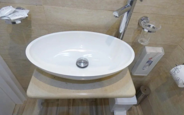 Da Polly a Piazza Amedeo