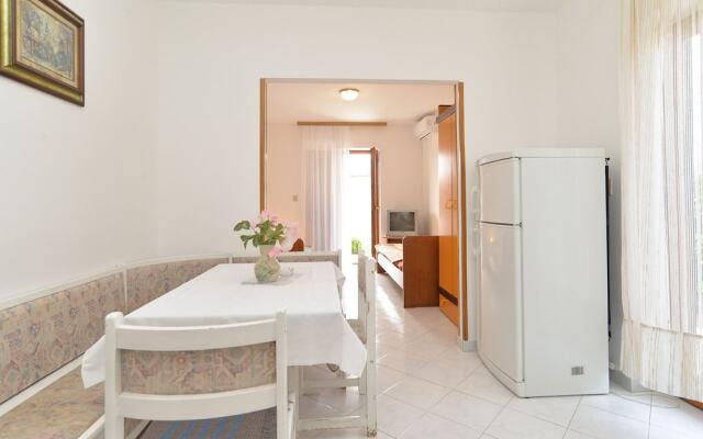 Apartment Josip 828