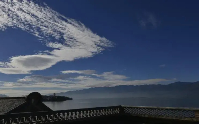 Valen Moon Resort