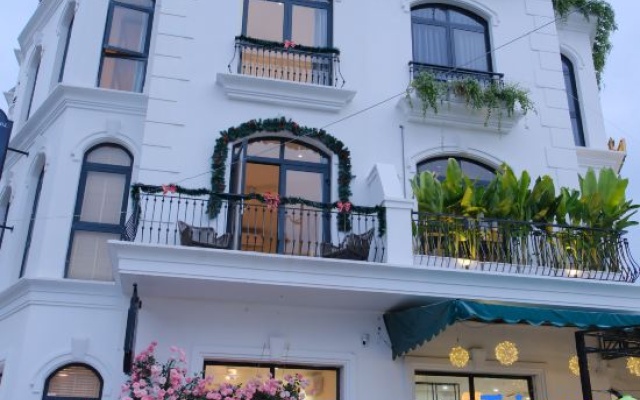 Les Amis Phu Quoc - Grand World whole house 18 pax, near the beach. – Exterior – Phu Quoc