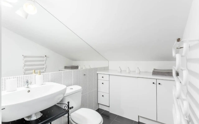 Chill Apartments K15 Two Floor House