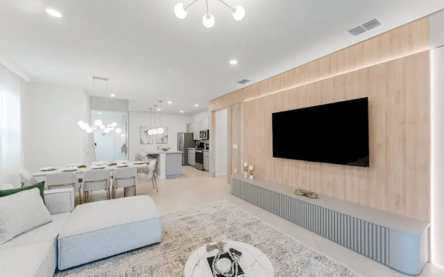Amazing 7 bd Summerkitchen Gameroom