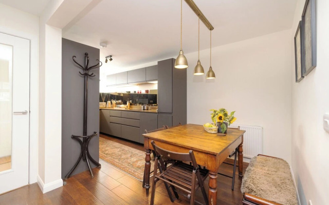 Cozy Maisonette near Edinburgh Castle