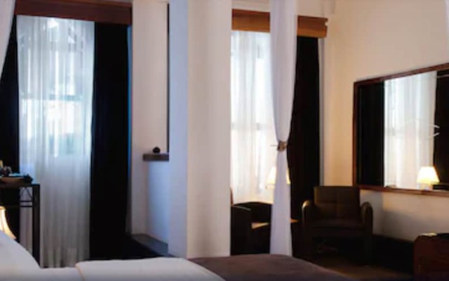 Mount Zion Hotel