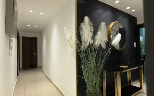Charming Amman Apartment With Central AC and Parking