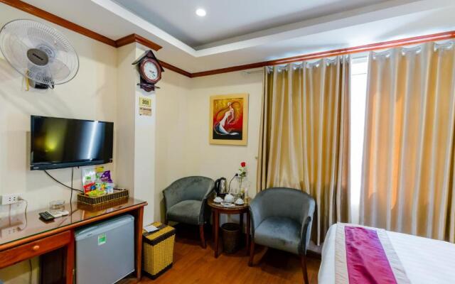 A25 Hotel - 30 An Dương