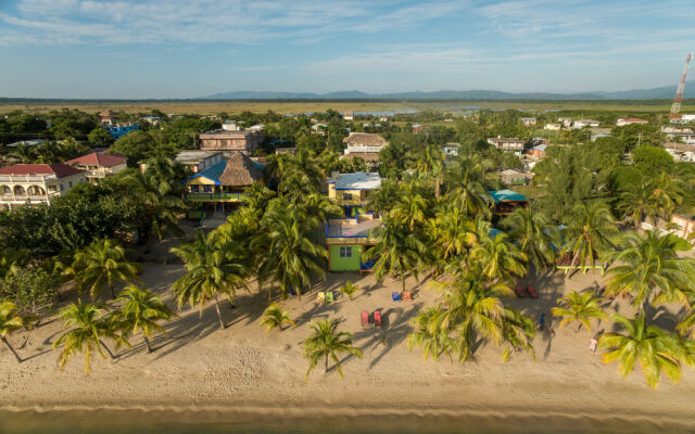 Palm Cove Cabins