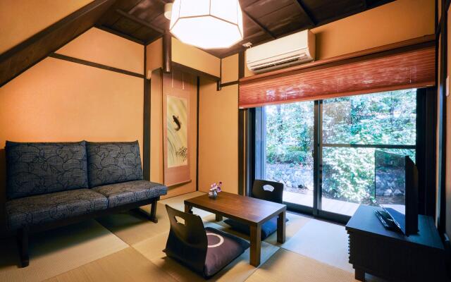 Rinn Shijo Takasegawa