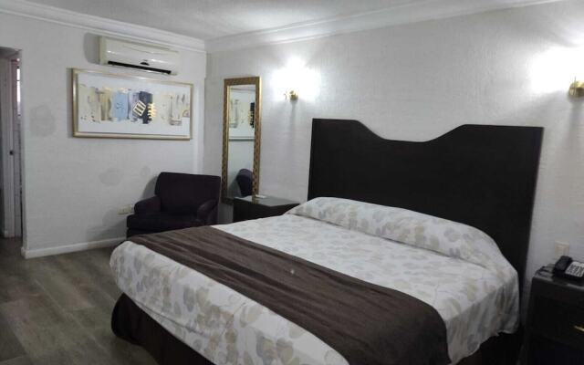 Los Cedros Hotel Inn Chihuahua