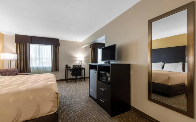 Quality Inn & Suites Metropolis I-24
