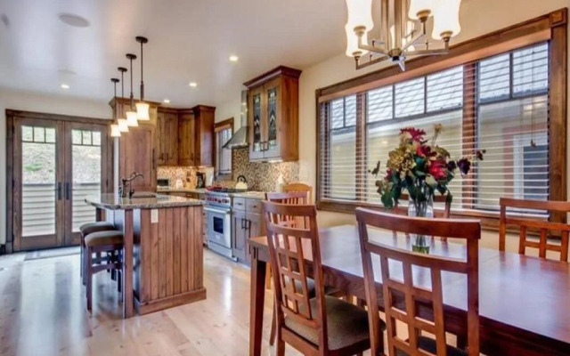 1475 Park Avenue Private Home By Alpine Ski Properties