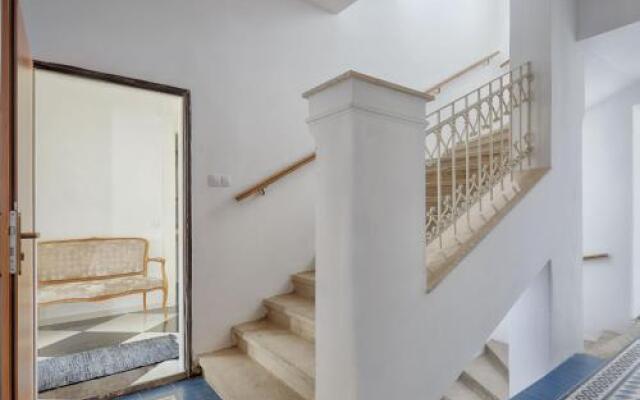 Apart House Plesia