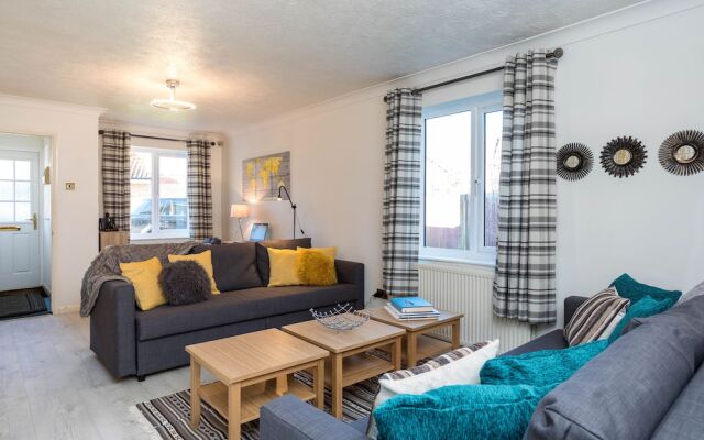 Oscar Owen - Graveney House