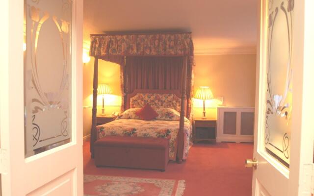 Clyde Court Hotel
