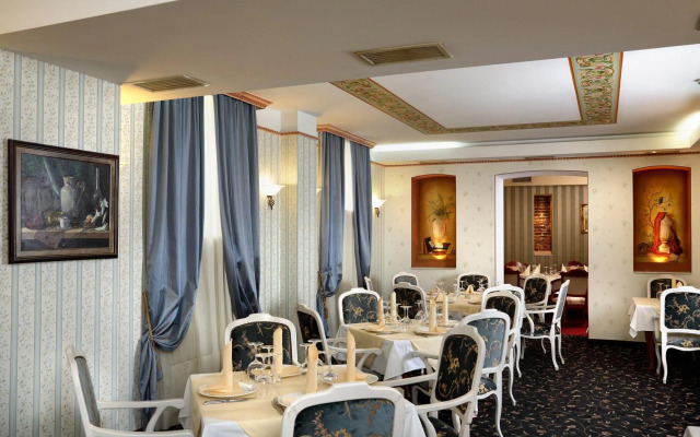 Anna Palace Hotel