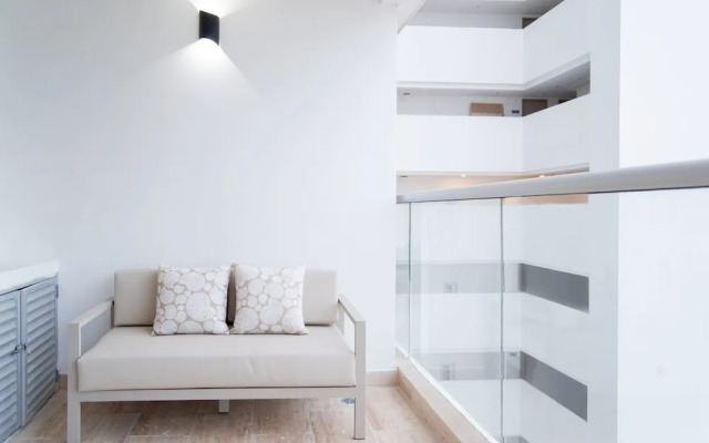 w Cozy Loft w Balcony in Crespo