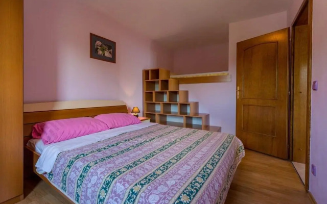 Apartment Djusi