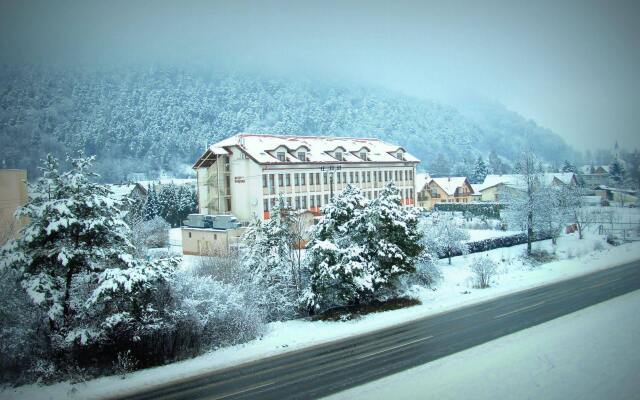 Hotel Podhradie