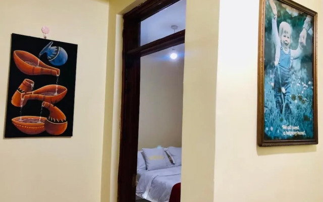 Lux Suites Zion Apartments Homabay