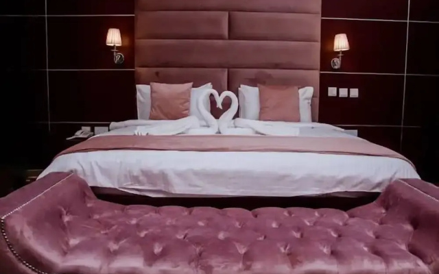 Mont Kalm Hotel and Suites