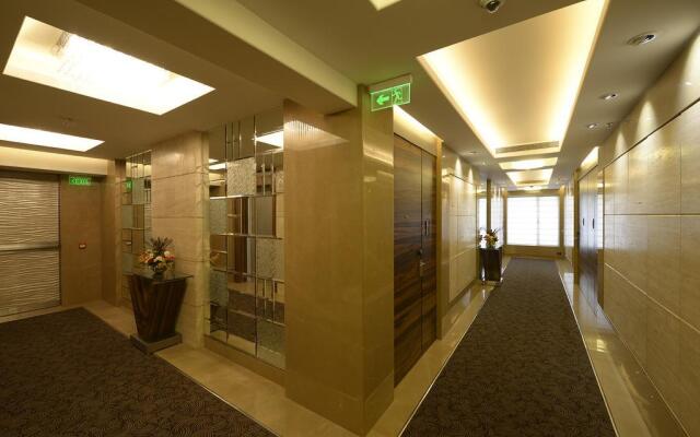 Genesis Hotel Near Mumbai Airport