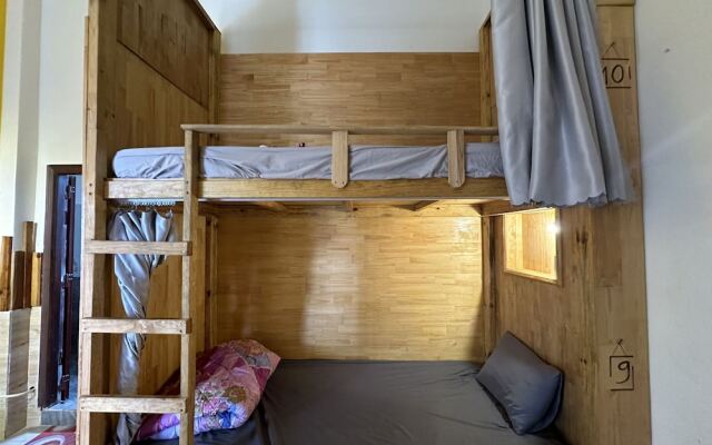 SPOT ON 1229 Happy Dream Homestay