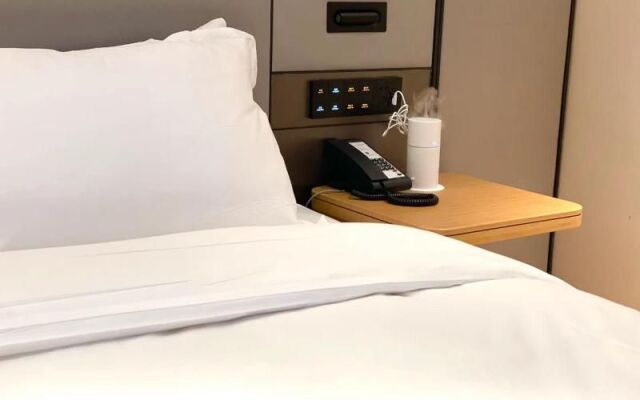 Ji Hotel Shanghai Lujiazui Zhangyang Road